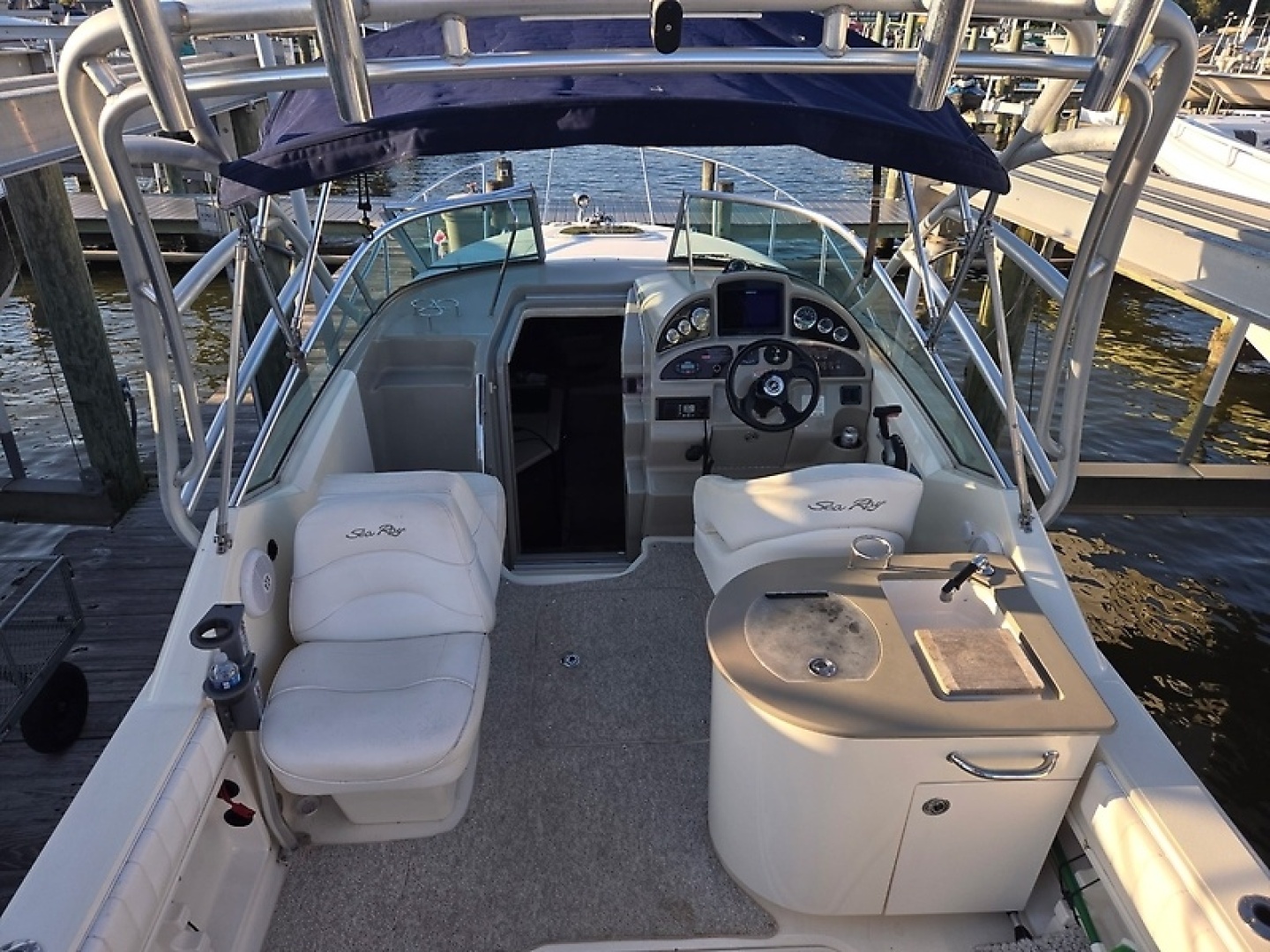 27ft Sea Ray Yacht For Sale