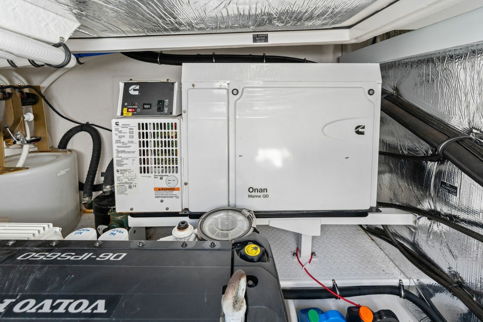 2022 Cruisers Yachts 46 CANTIUS