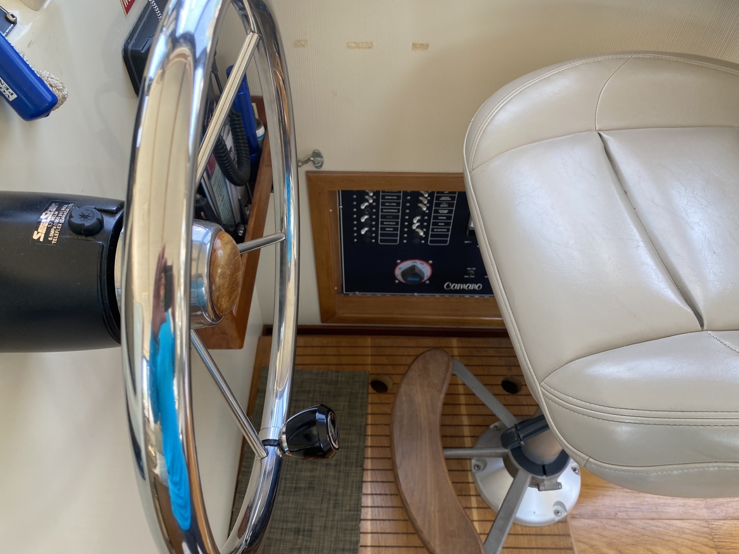 31ft Camano Yacht For Sale