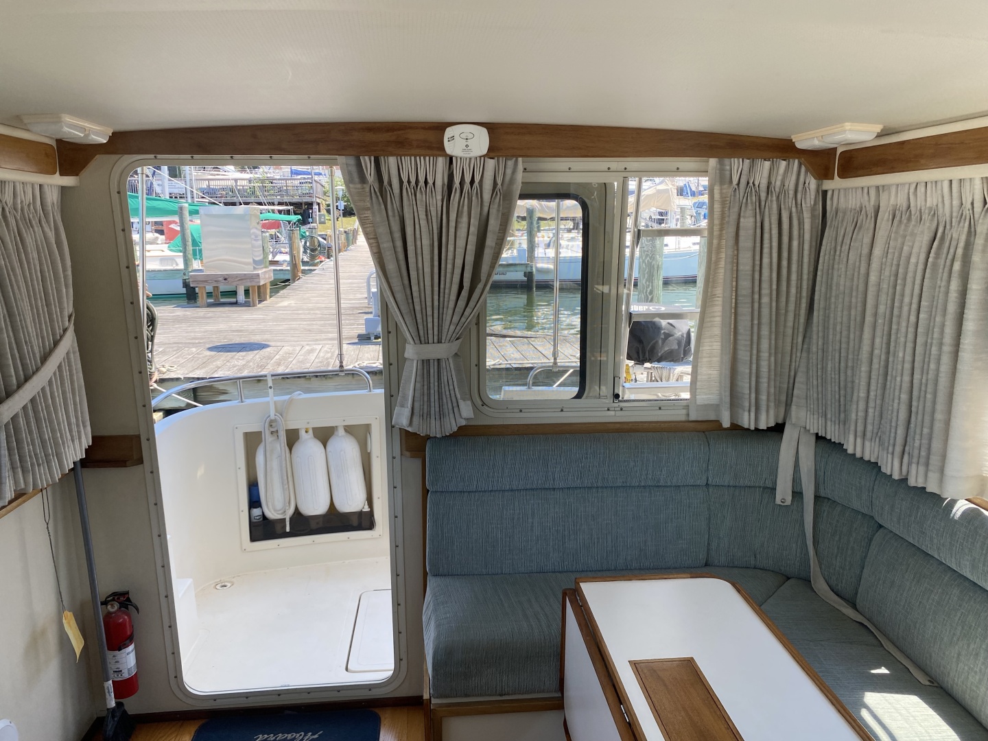 31ft Camano Yacht For Sale