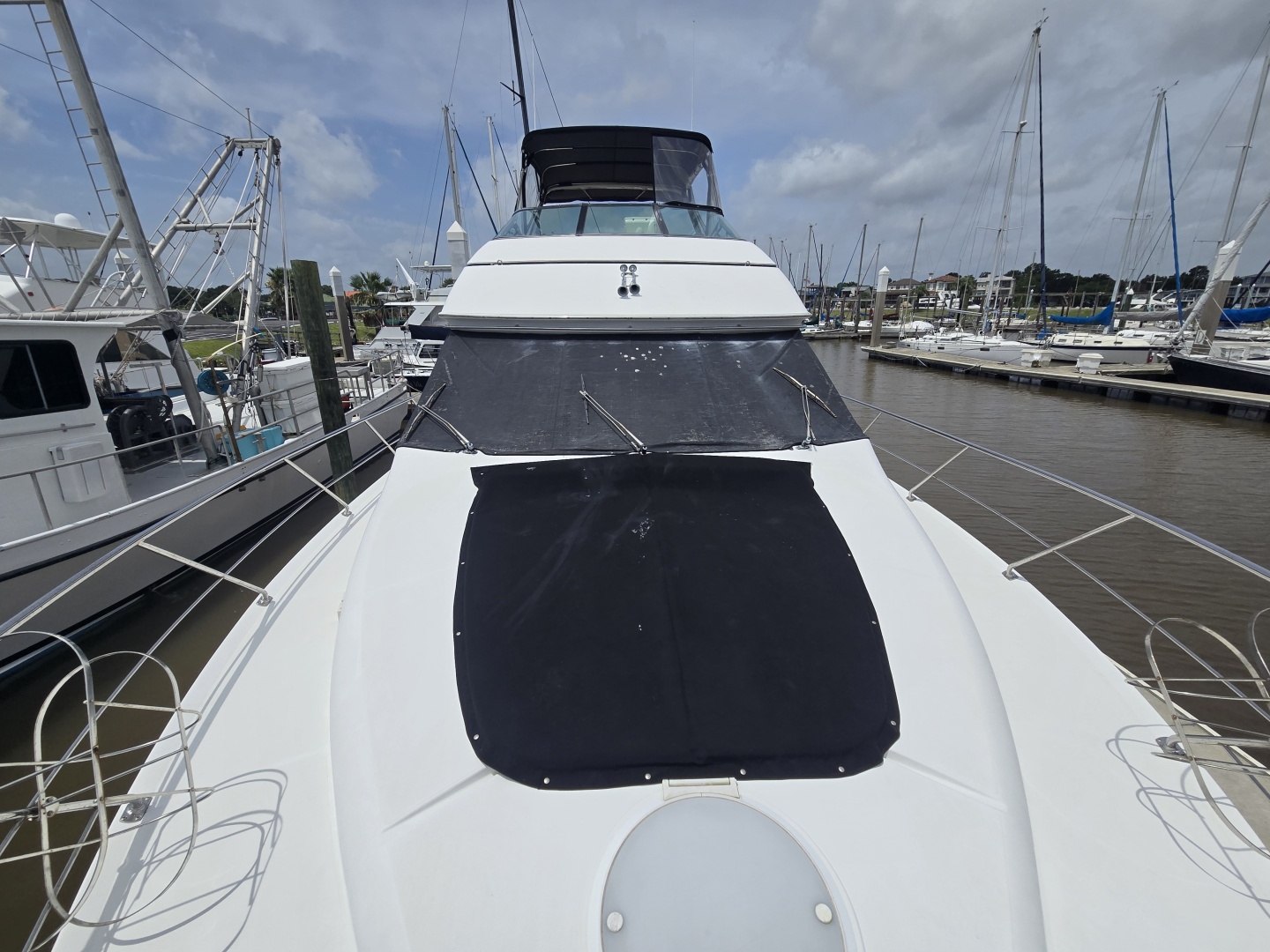 2000 Carver 530