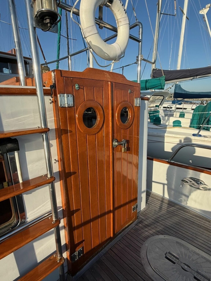 Tucker 37ft Lord Nelson Yacht For Sale Tucker 37ft Lord Nelson Yacht For Sale