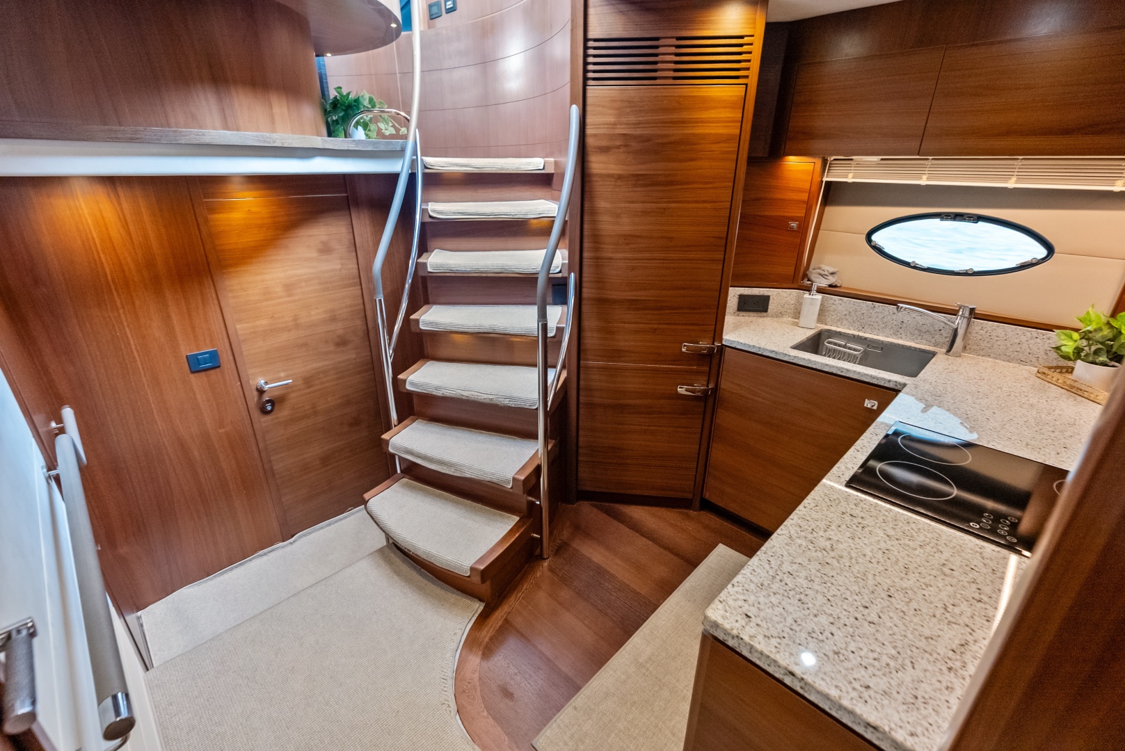 2014 Princess S72