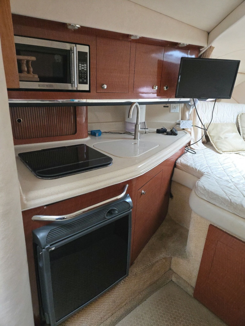 29ft Sea Ray Yacht For Sale