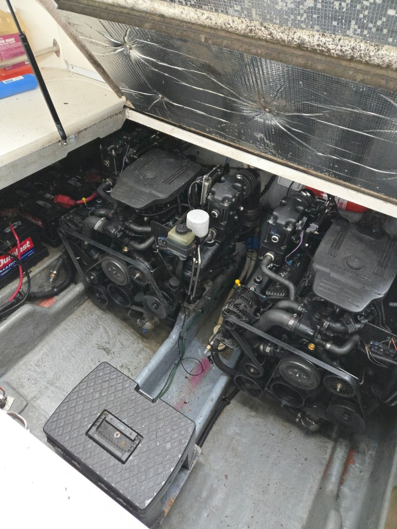 29ft Sea Ray Yacht For Sale