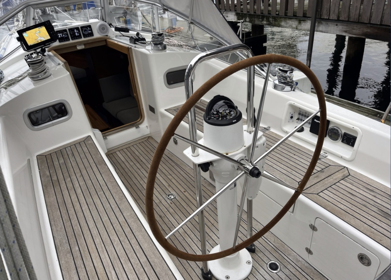 2020 Hallberg-Rassy 
