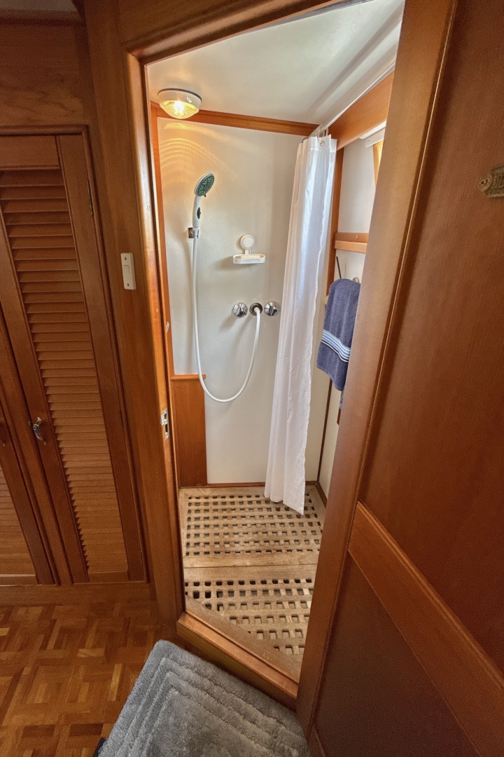 Aft Shower