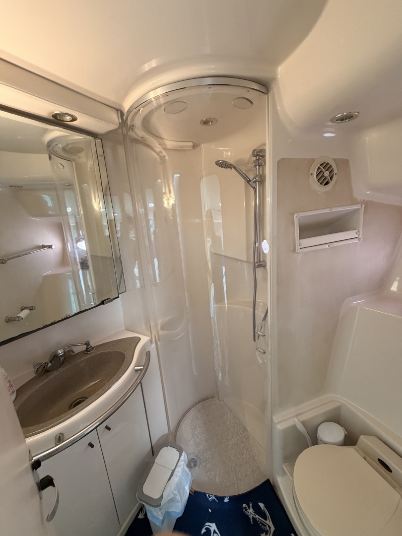 Nefertite 41ft Maxum Yacht For Sale