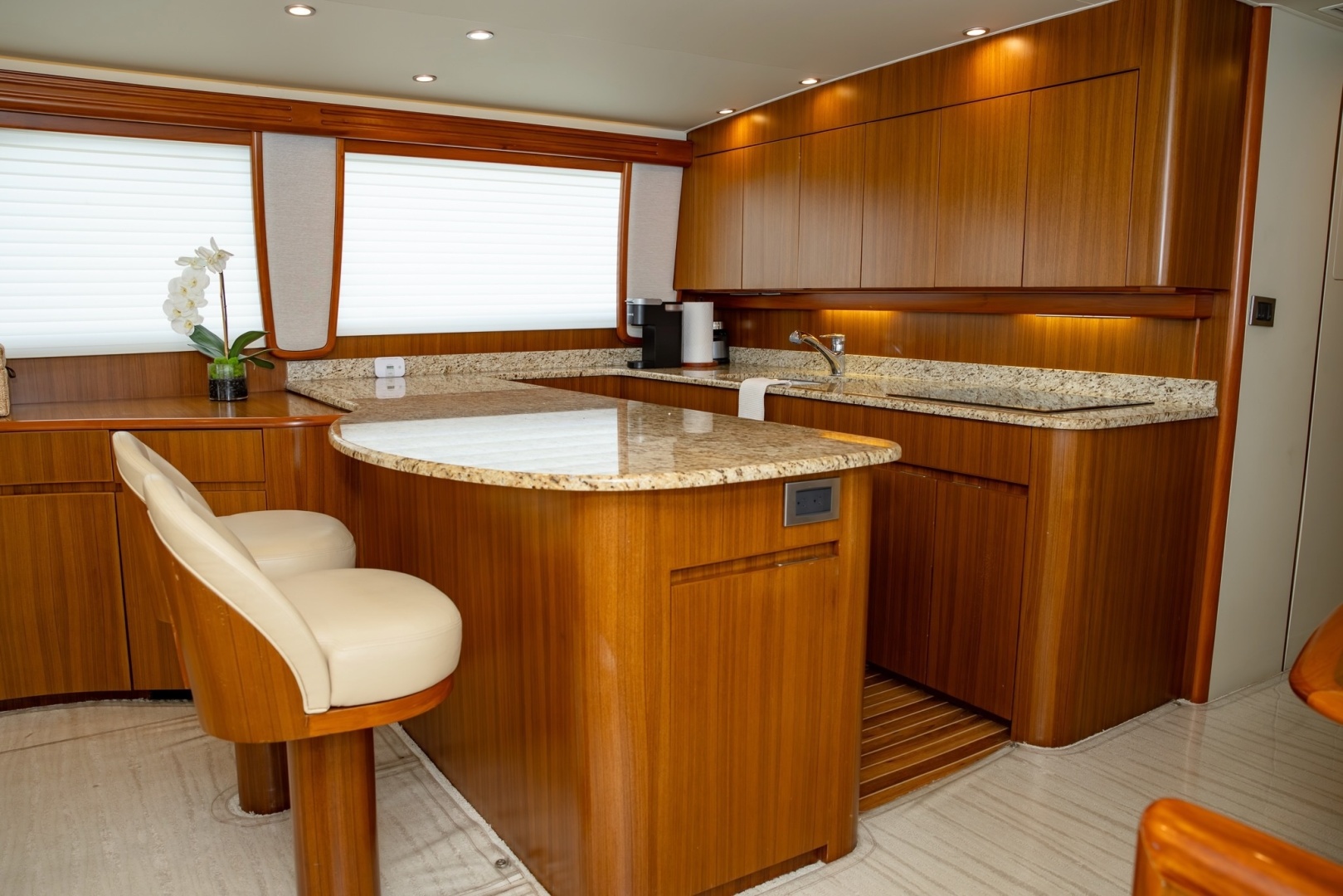 Viking 60 DEBS JEM - Galley