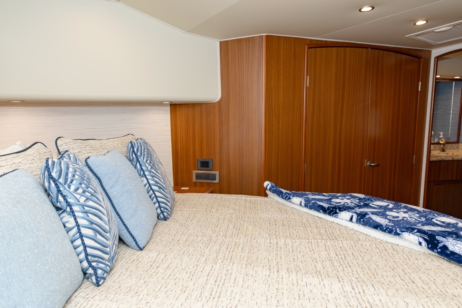 Viking 60 DEBS JEM - Master Stateroom