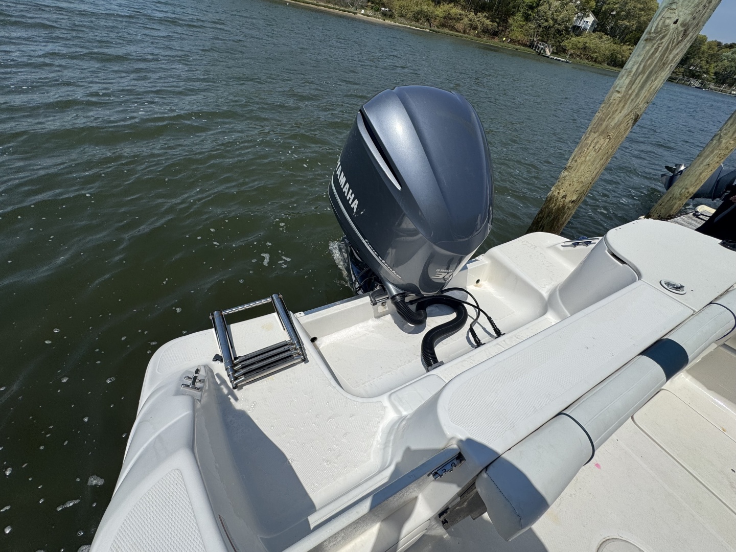 25ft Wellcraft Yacht For Sale