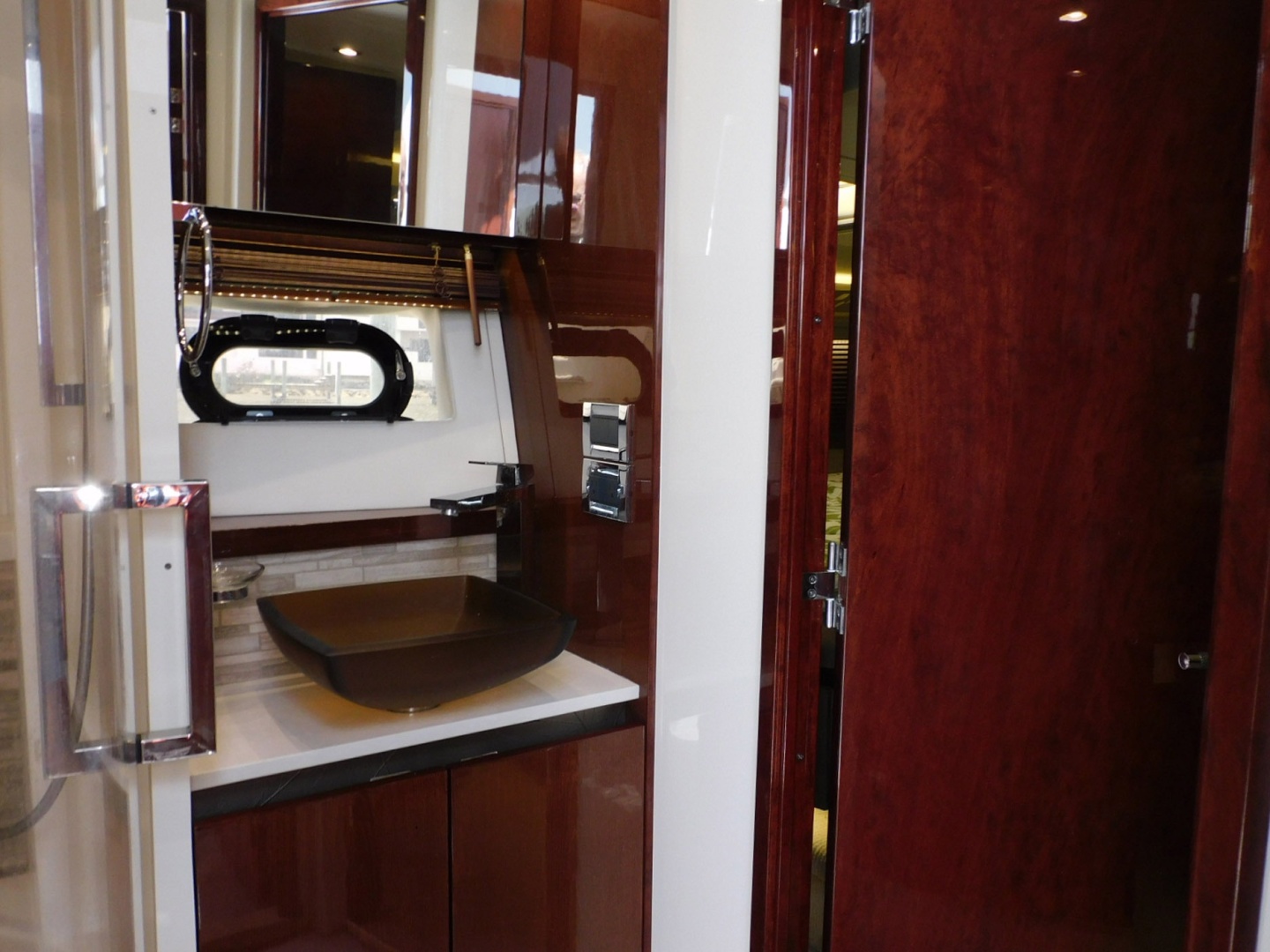 2019 Sea Ray 550L