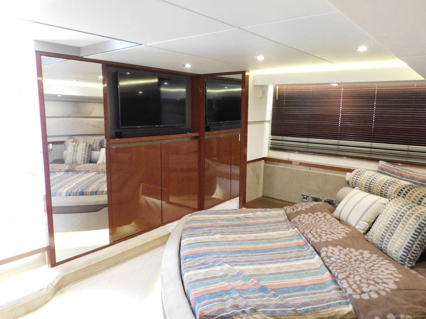 2019 Sea Ray 550L