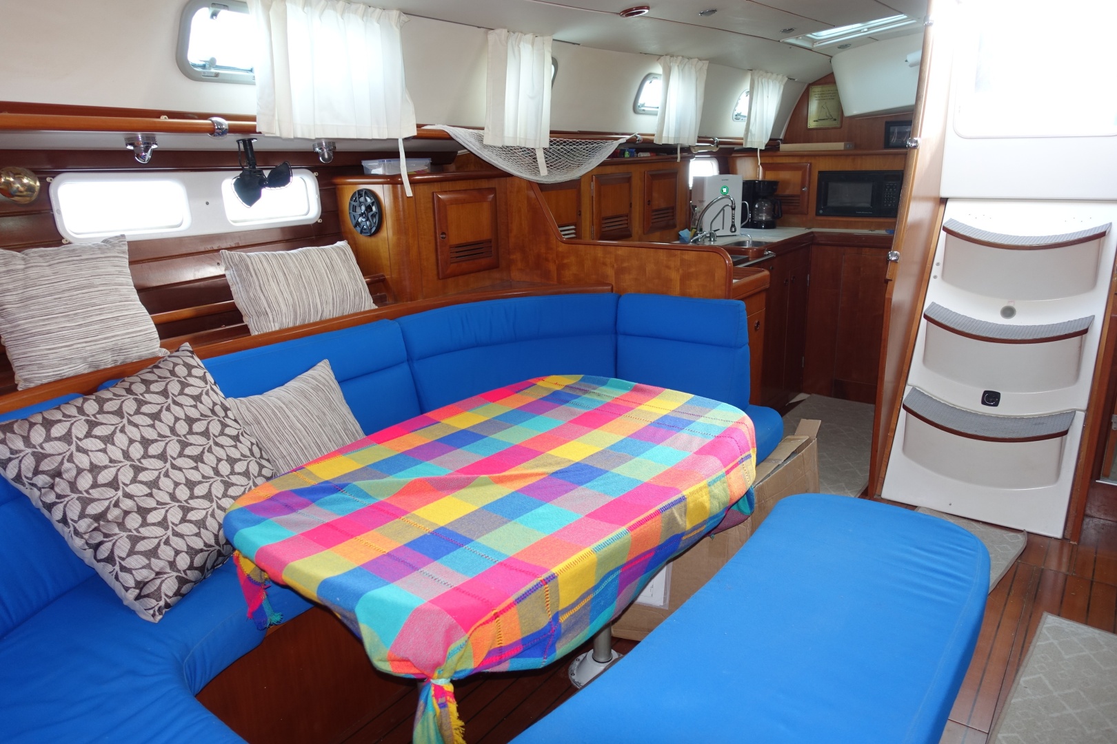 OYA 46ft Beneteau Yacht For Sale