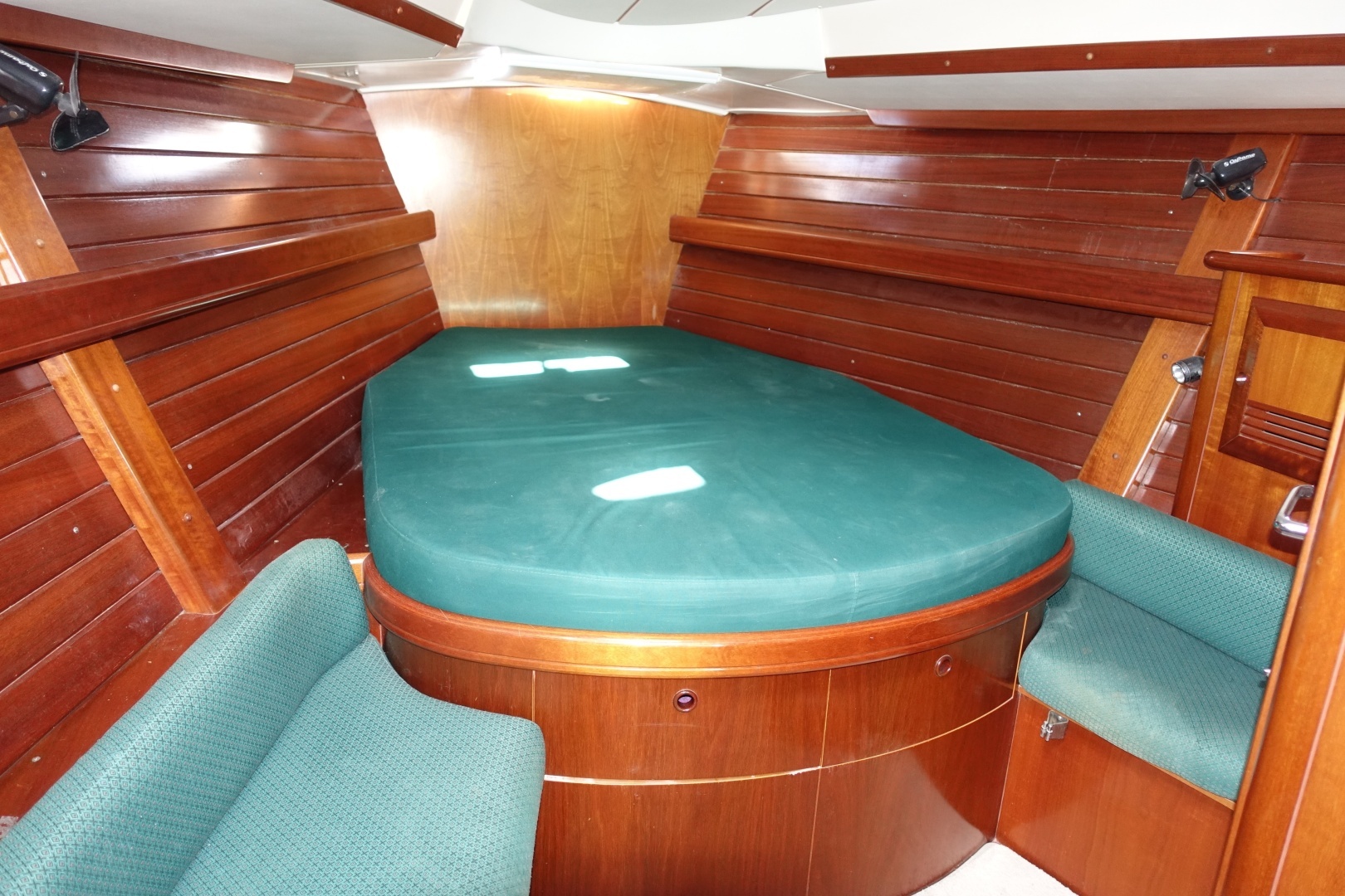 Beneteau 461 Yacht For Sale