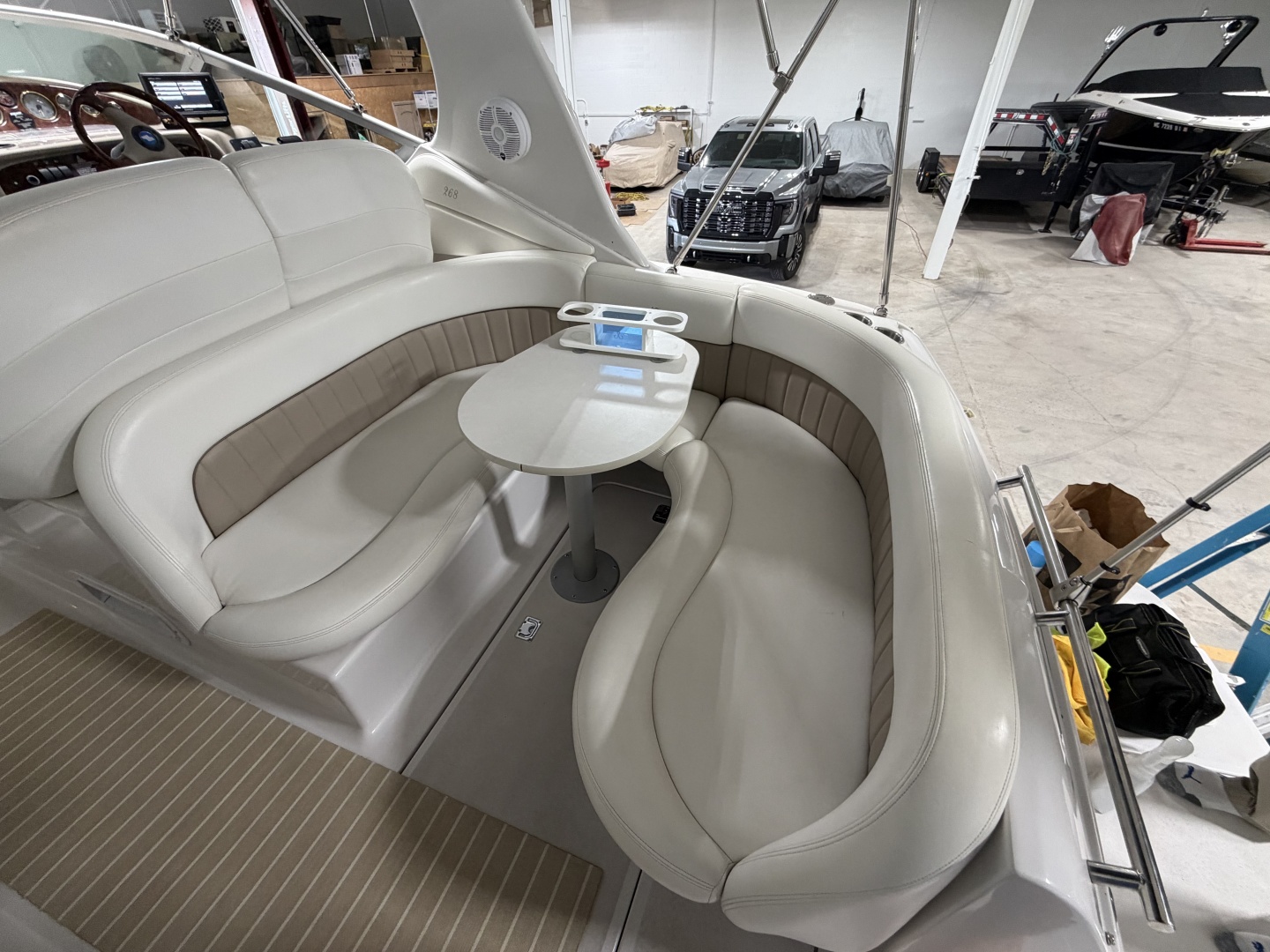 2005 Four Winns 268 Vista