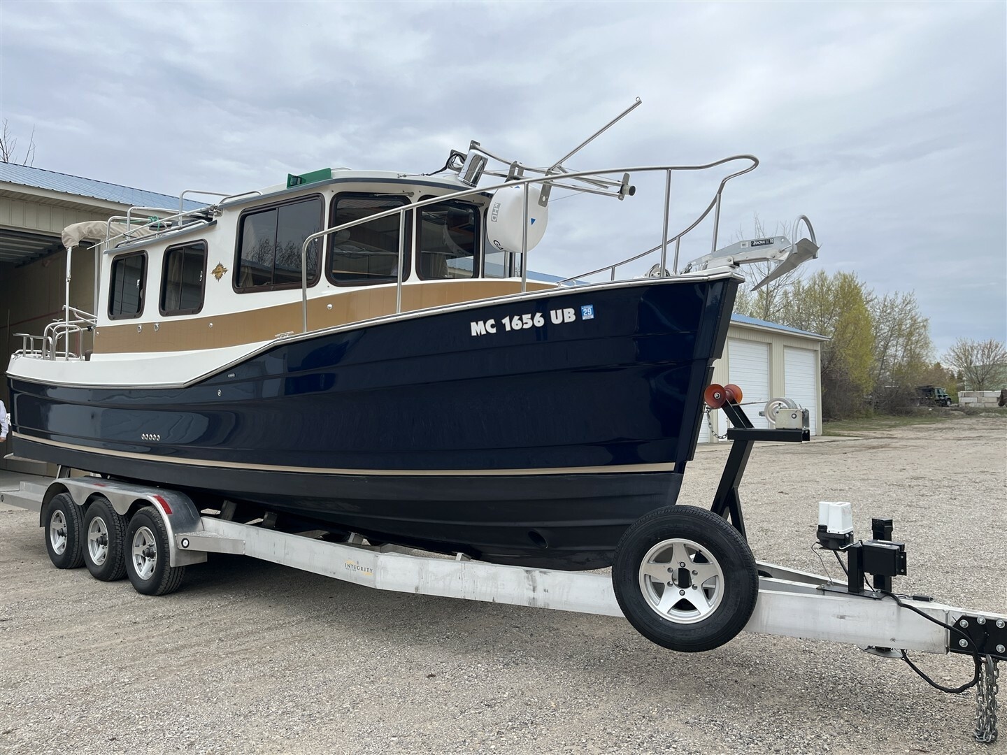 2015 Ranger Tugs R-27