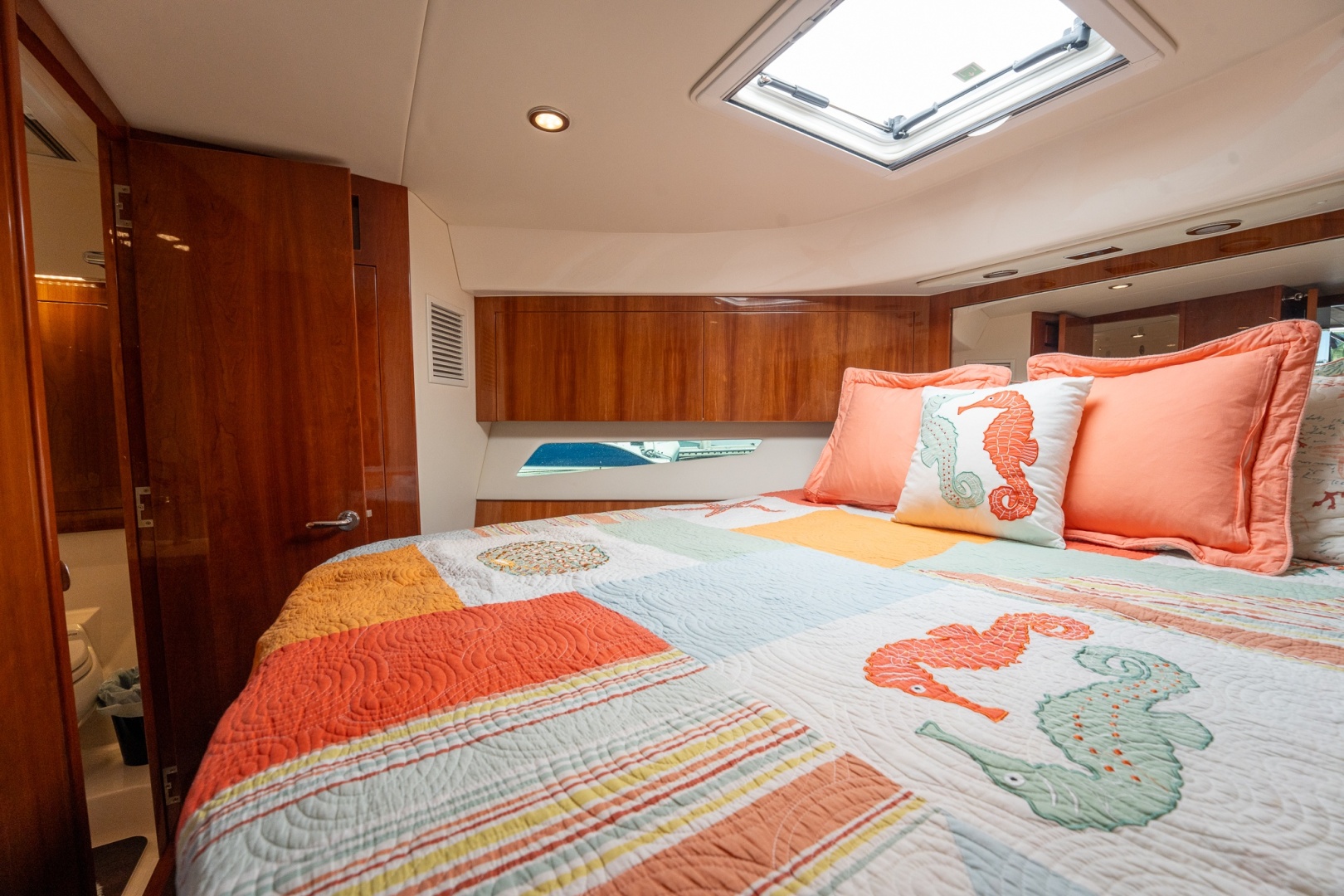 Riviera 5000 Sport Yacht - Photo 74