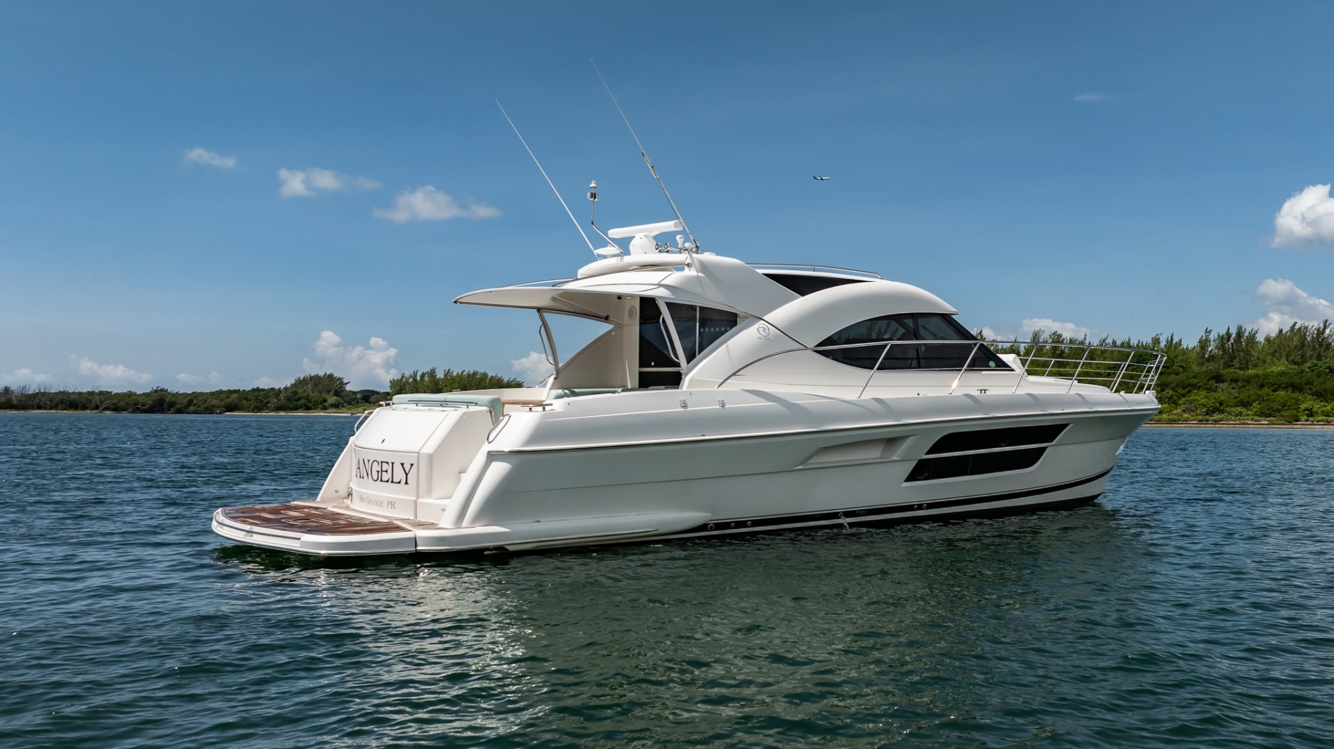 Riviera 5000 Sport Yacht - Photo 20