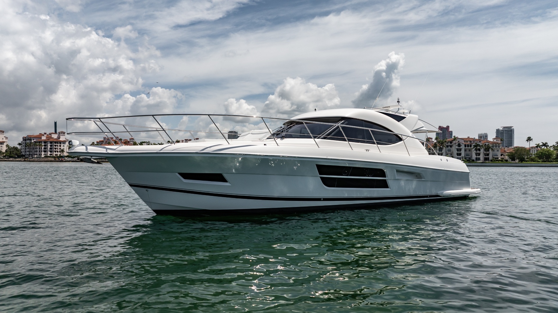 Riviera 5000 Sport Yacht - Photo 10
