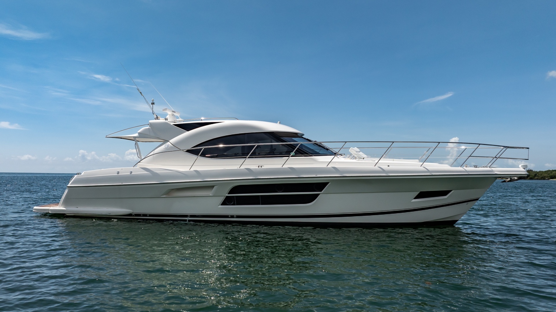 Riviera 5000 Sport Yacht - Photo 17