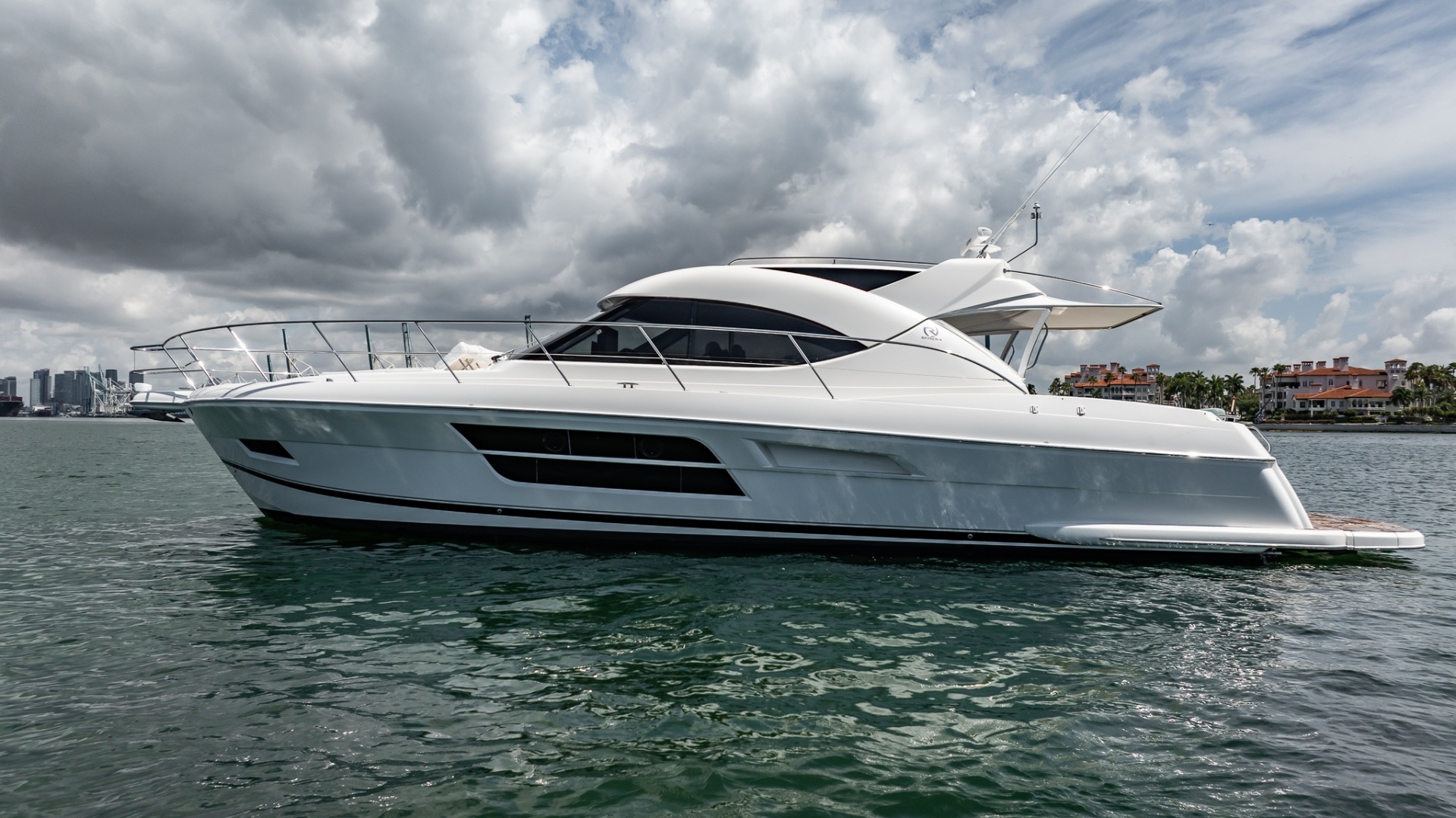 Riviera 5000 Sport Yacht - Photo 9