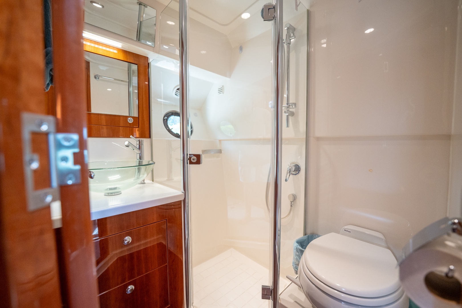 Riviera 5000 Sport Yacht - Photo 85