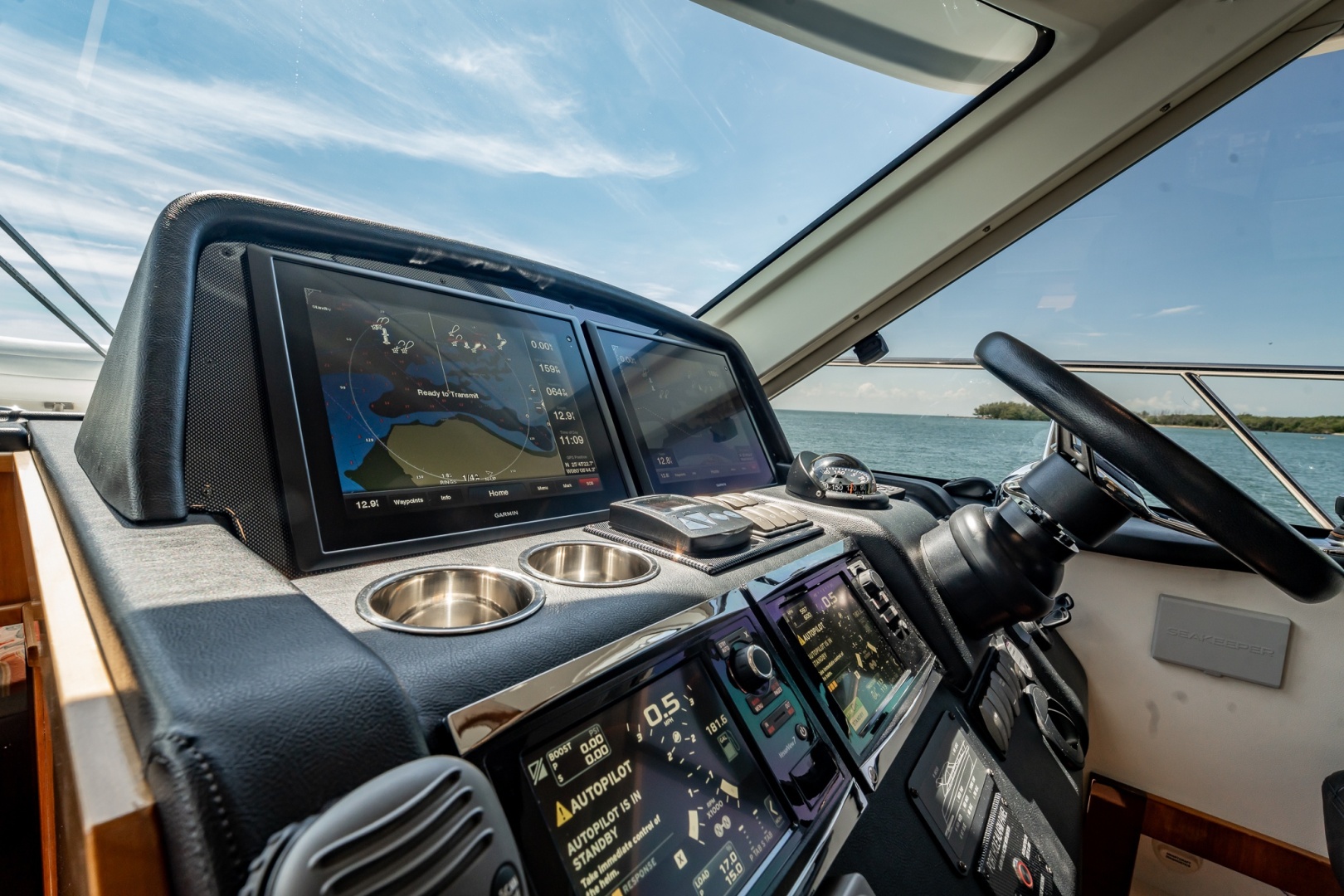 Riviera 5000 Sport Yacht - Photo 48