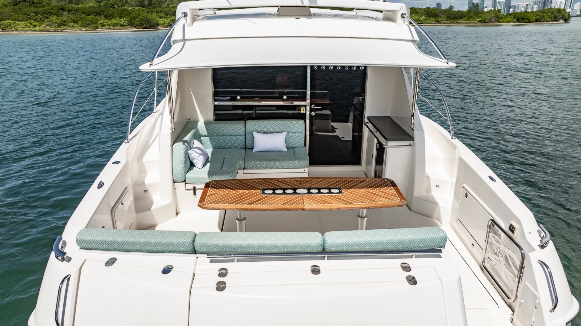 Riviera 5000 Sport Yacht - Photo 24