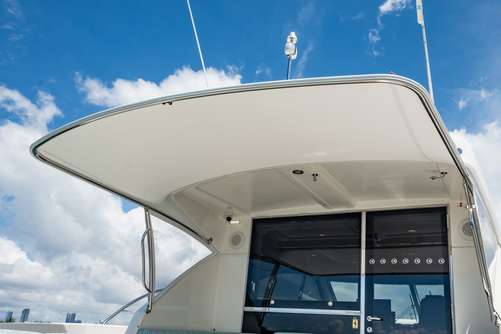 Riviera 5000 Sport Yacht - Photo 40
