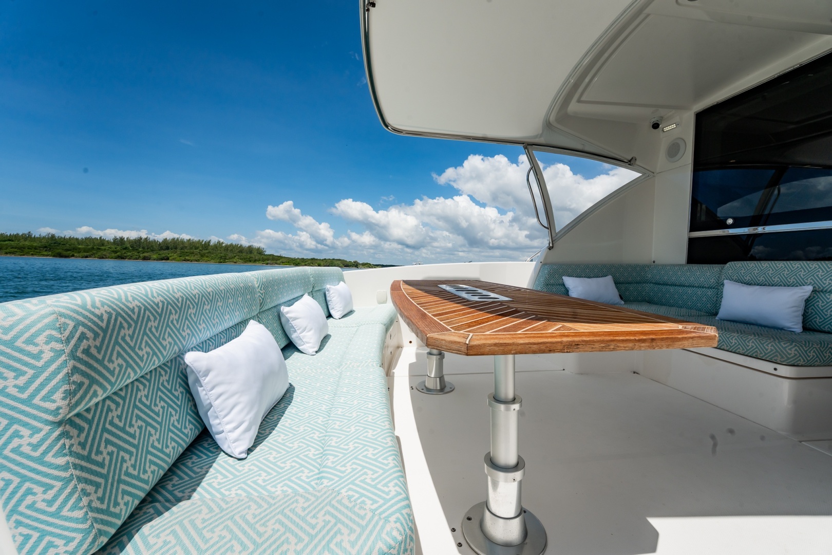 Riviera 5000 Sport Yacht - Photo 45