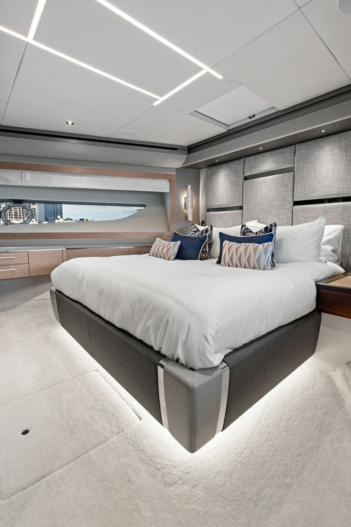 Dolce Far Niente 86ft Sunseeker Yacht For Sale Dolce Far Niente 86ft Sunseeker Yacht For Sale