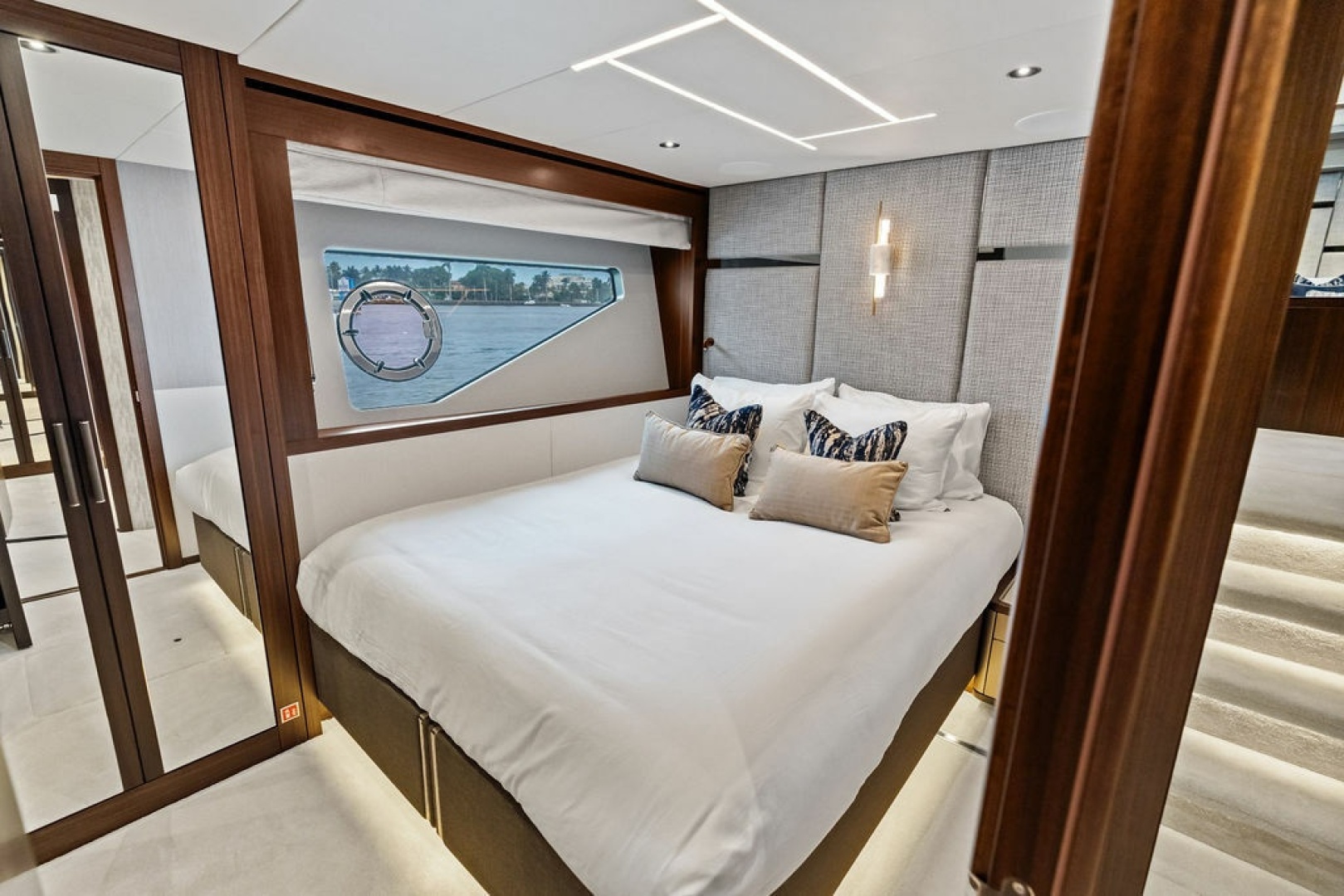 Dolce Far Niente 86ft Sunseeker Yacht For Sale Dolce Far Niente 86ft Sunseeker Yacht For Sale