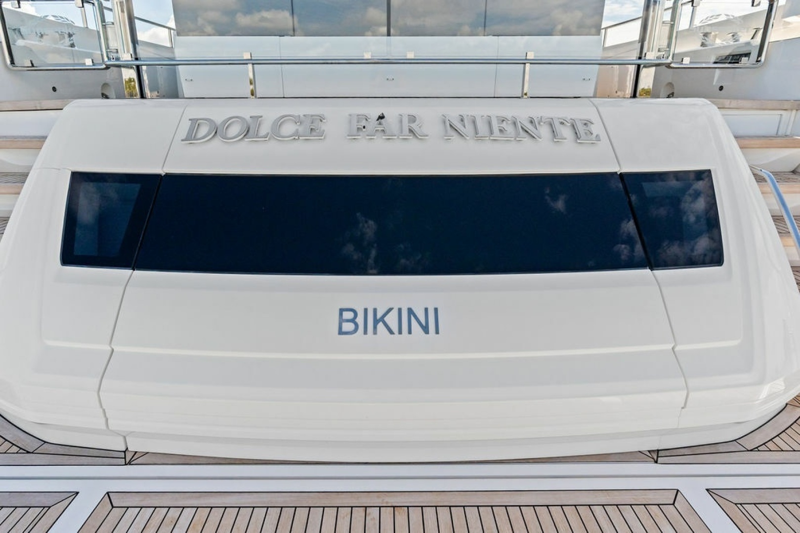 2026 Sunseeker 88 Yacht