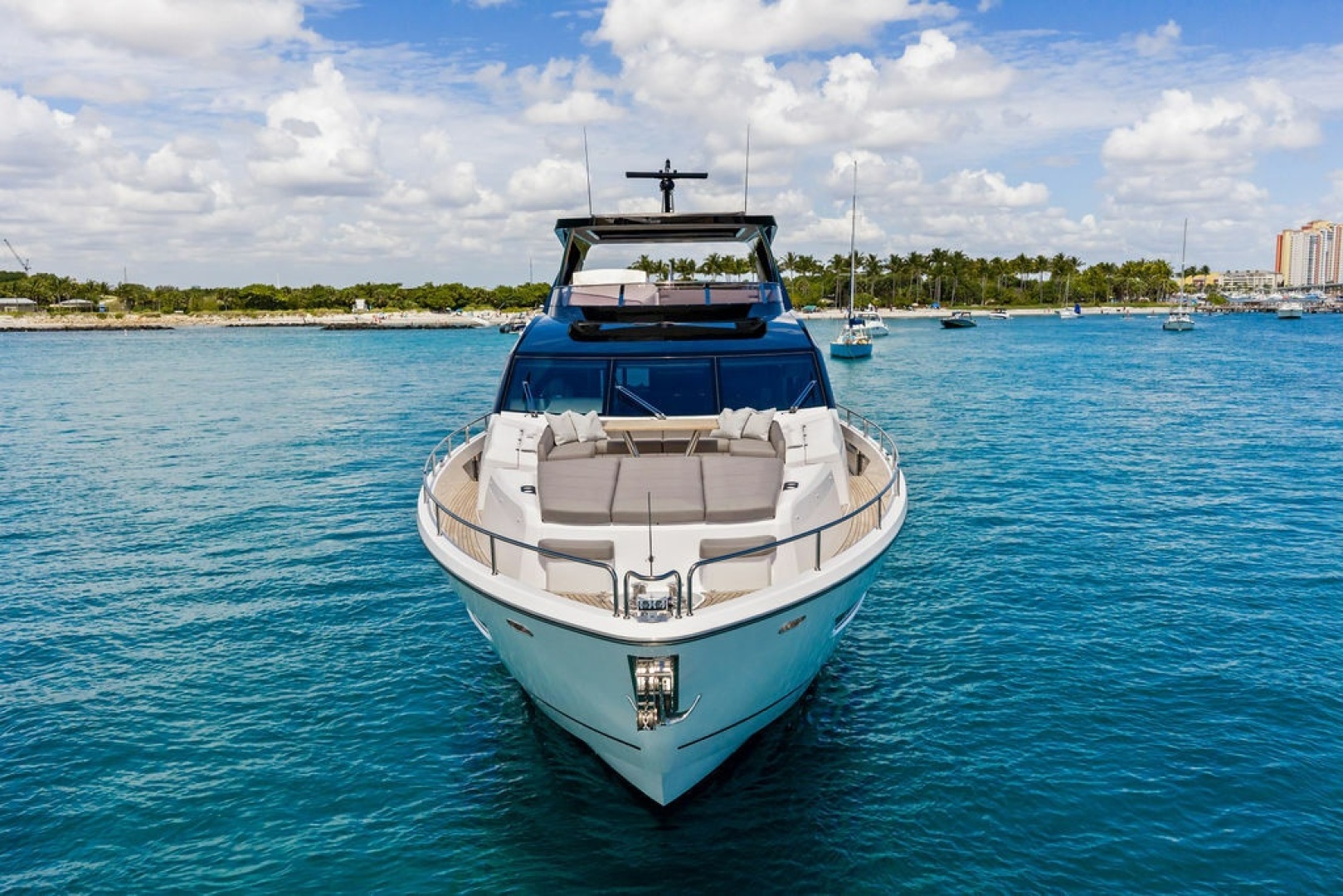 2026 Sunseeker 88 Yacht