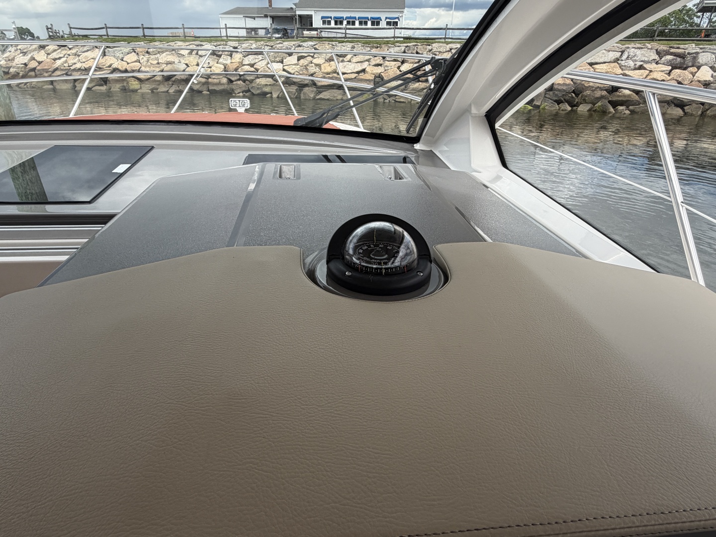 Pursuit SC 365i Sport Coupe — Lorimar - Photo 33