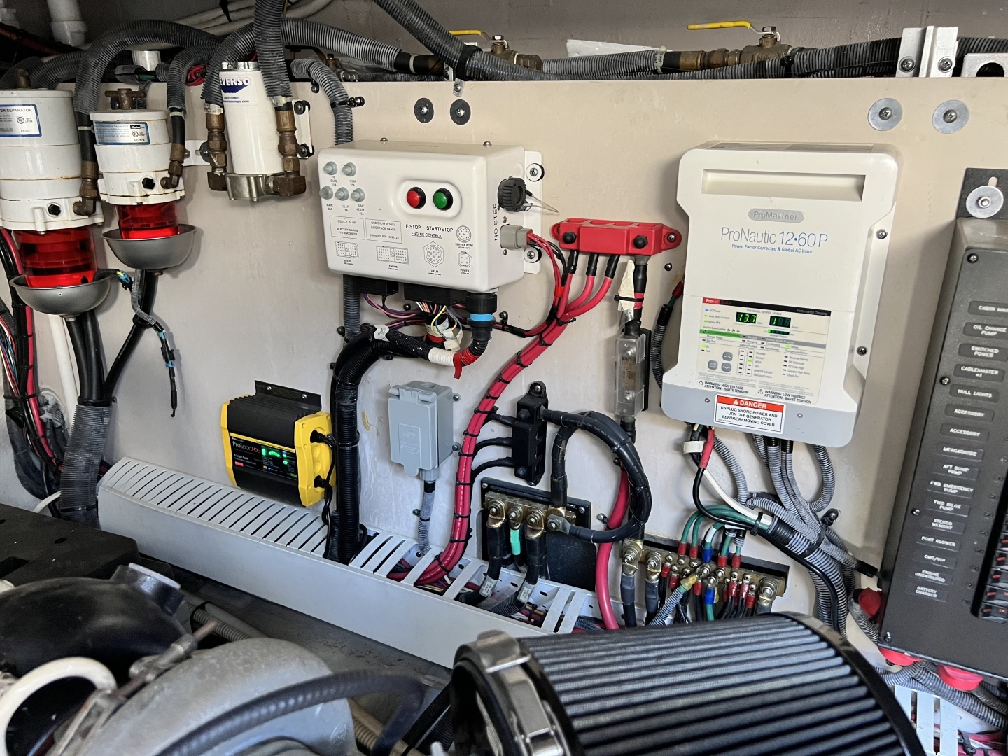 V Drives W Yacht Controller 51ft Sea Ray Yacht For Sale