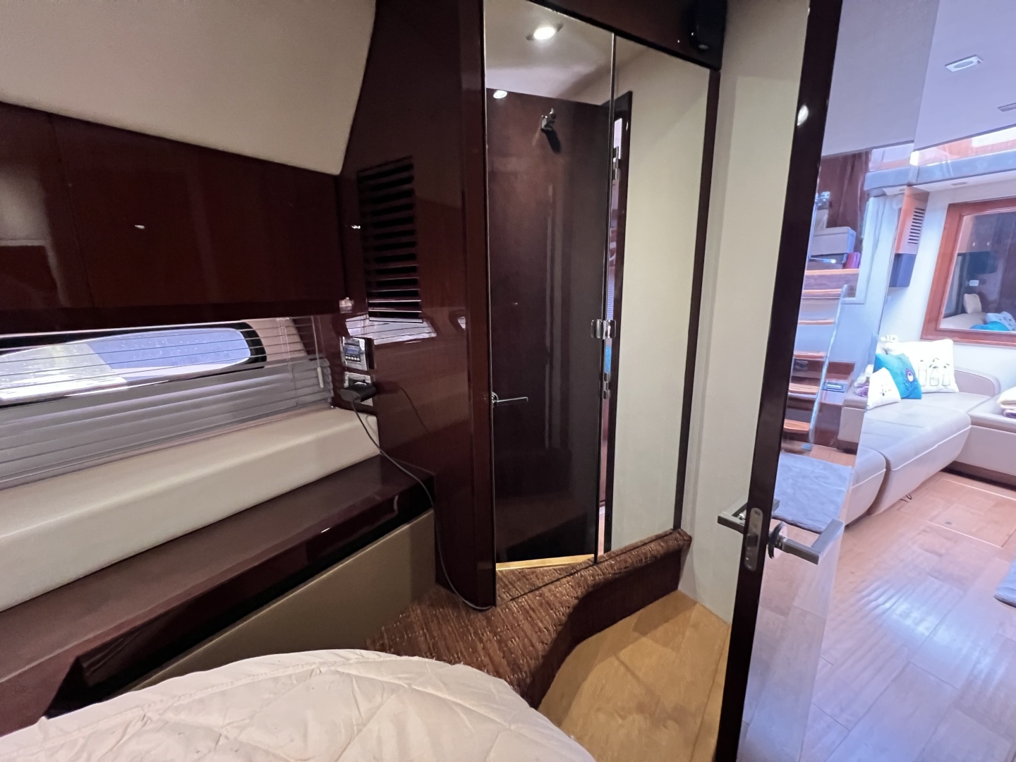 V Drives W Yacht Controller 51ft Sea Ray Yacht For Sale