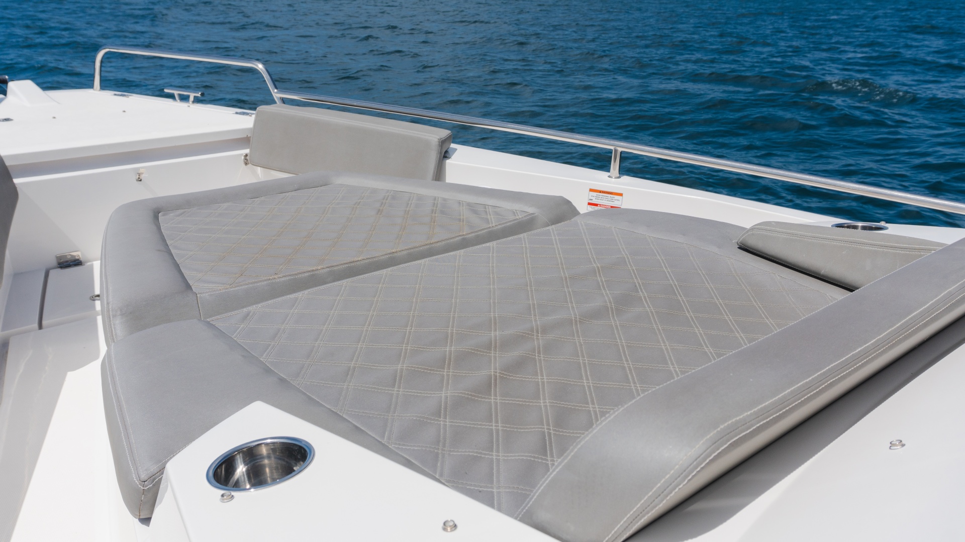 2020 Axopar 37 Sun Top