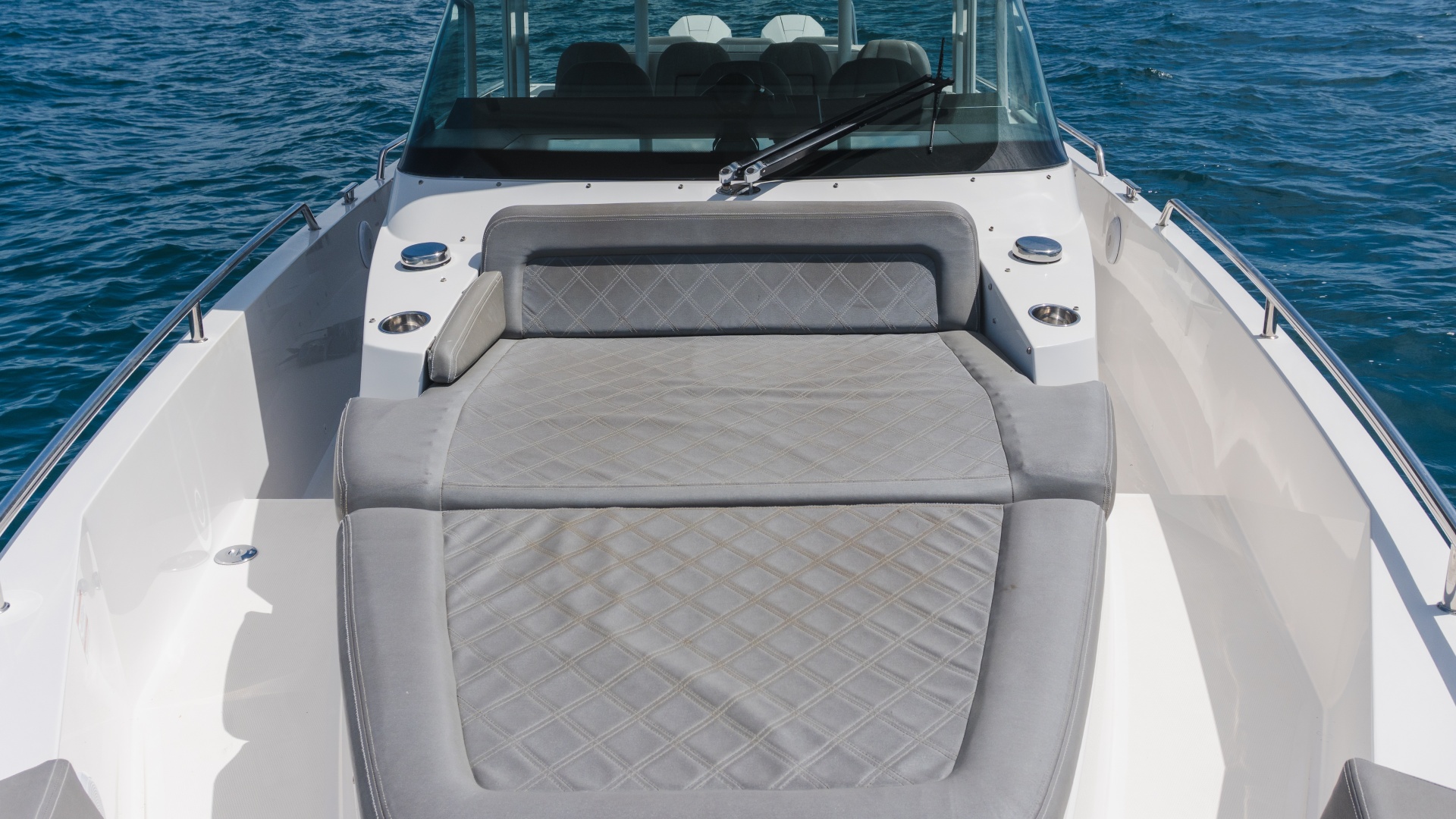 Sueno Pequeno 37ft Axopar Yacht For Sale Sueno Pequeno 37ft Axopar Yacht For Sale