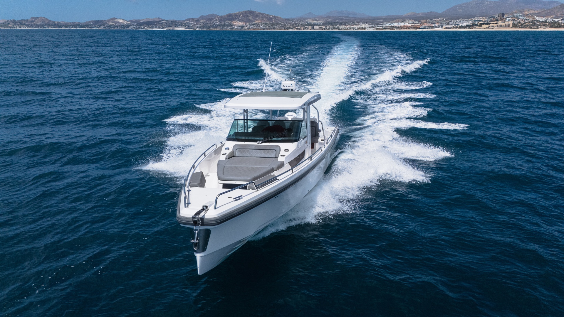 2020 Axopar 37 Sun Top