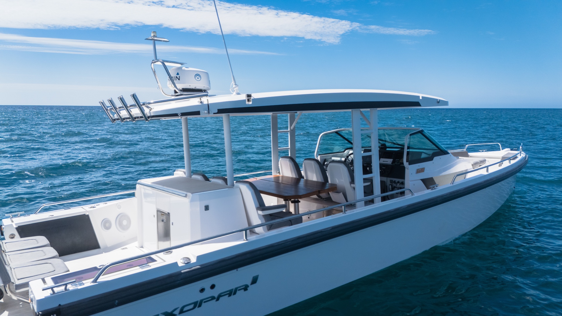 Sueno Pequeno 37ft Axopar Yacht For Sale Sueno Pequeno 37ft Axopar Yacht For Sale
