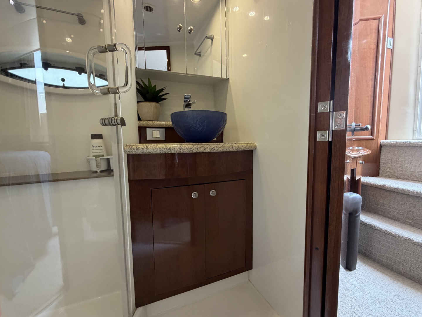 Helios 47ft Carver Yacht For Sale