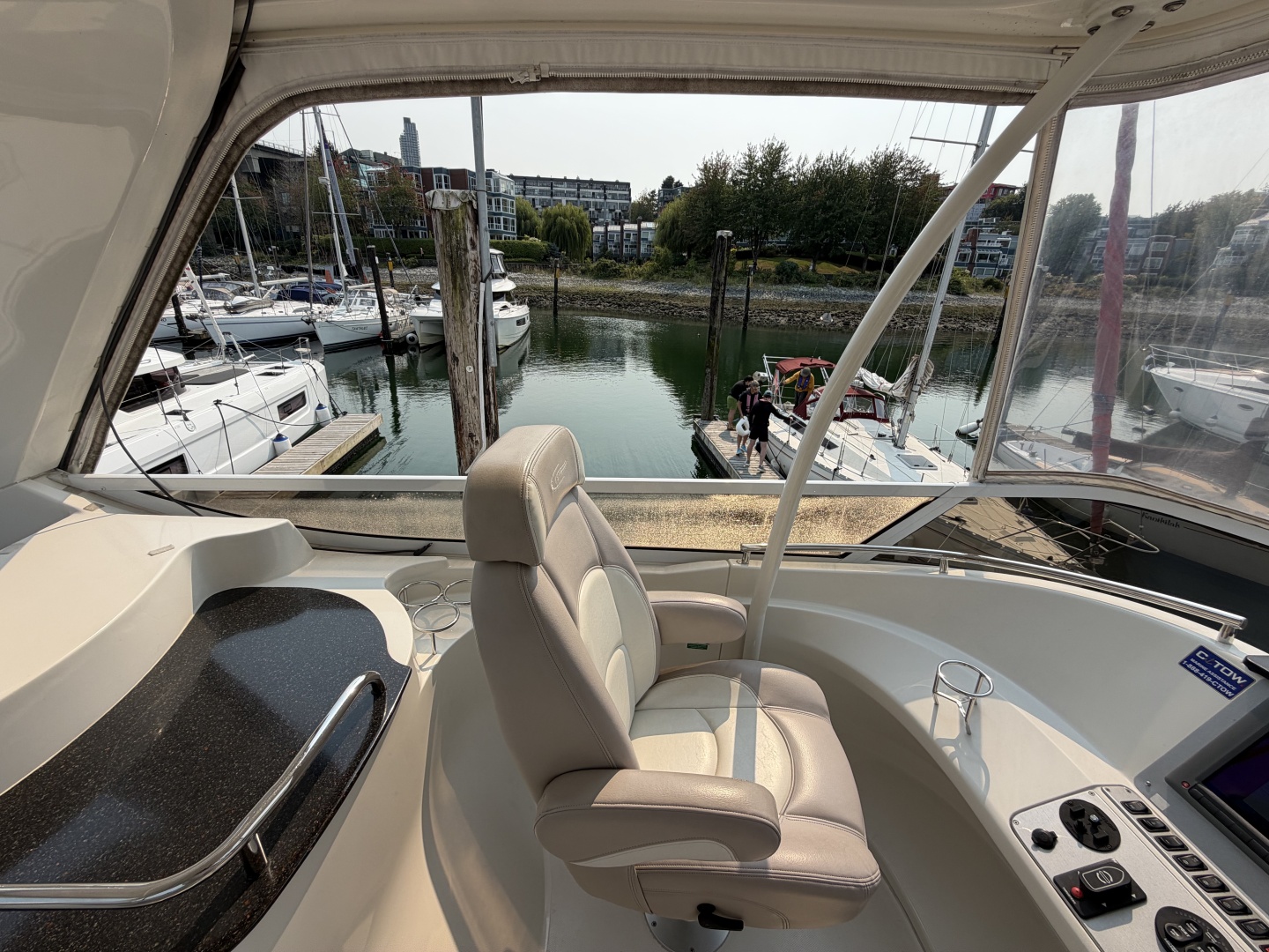 2008 Carver 47MY