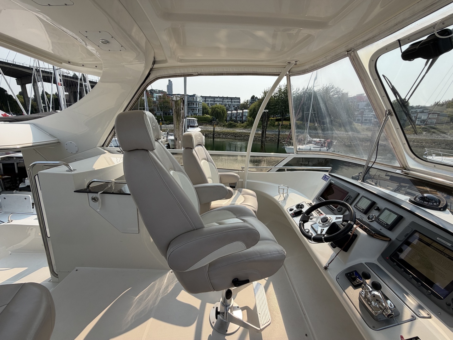 Helios 47ft Carver Yacht For Sale