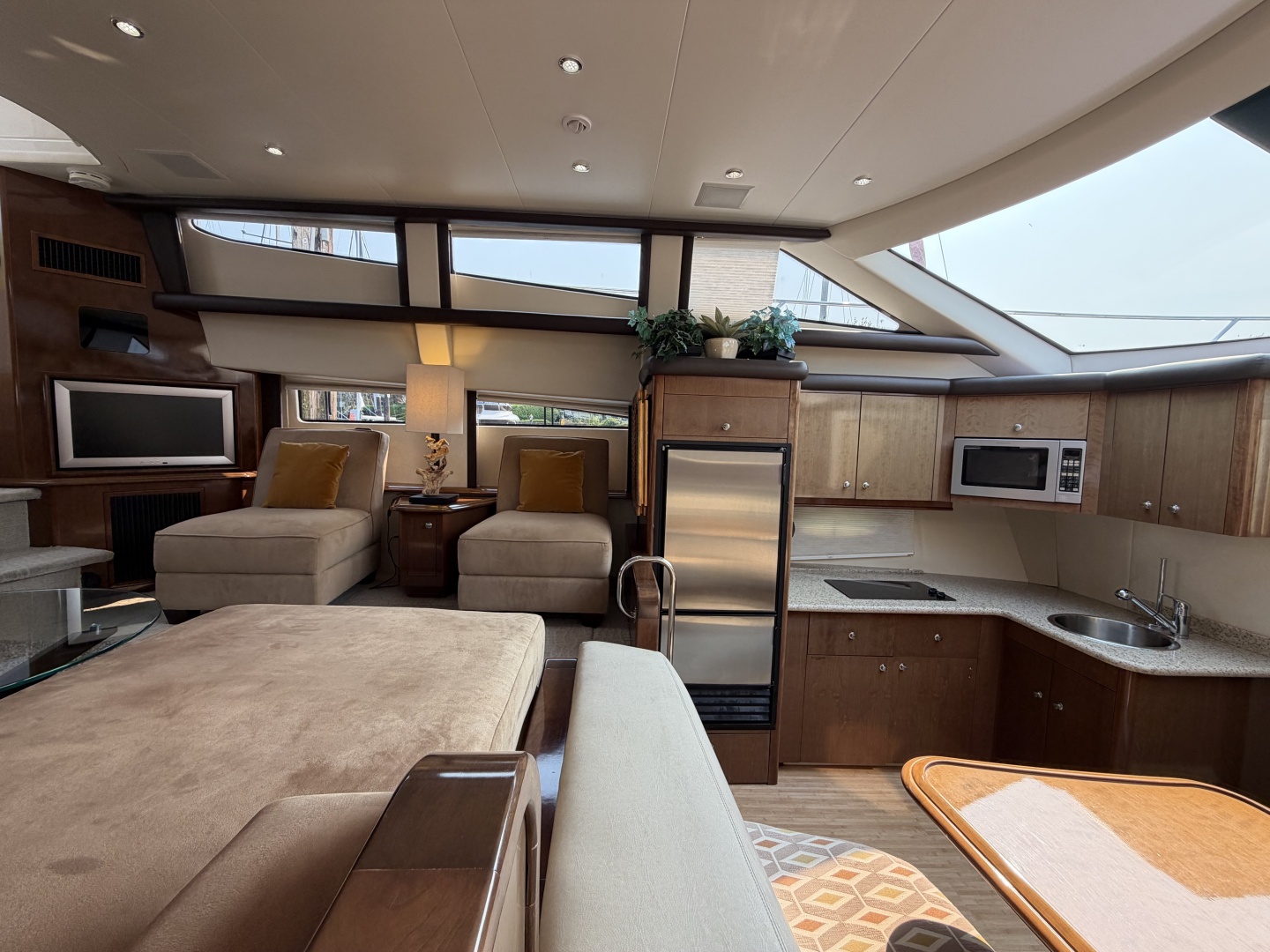 Helios 47ft Carver Yacht For Sale