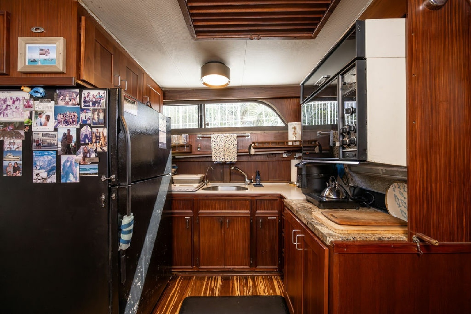 58ft Hatteras Yacht For Sale