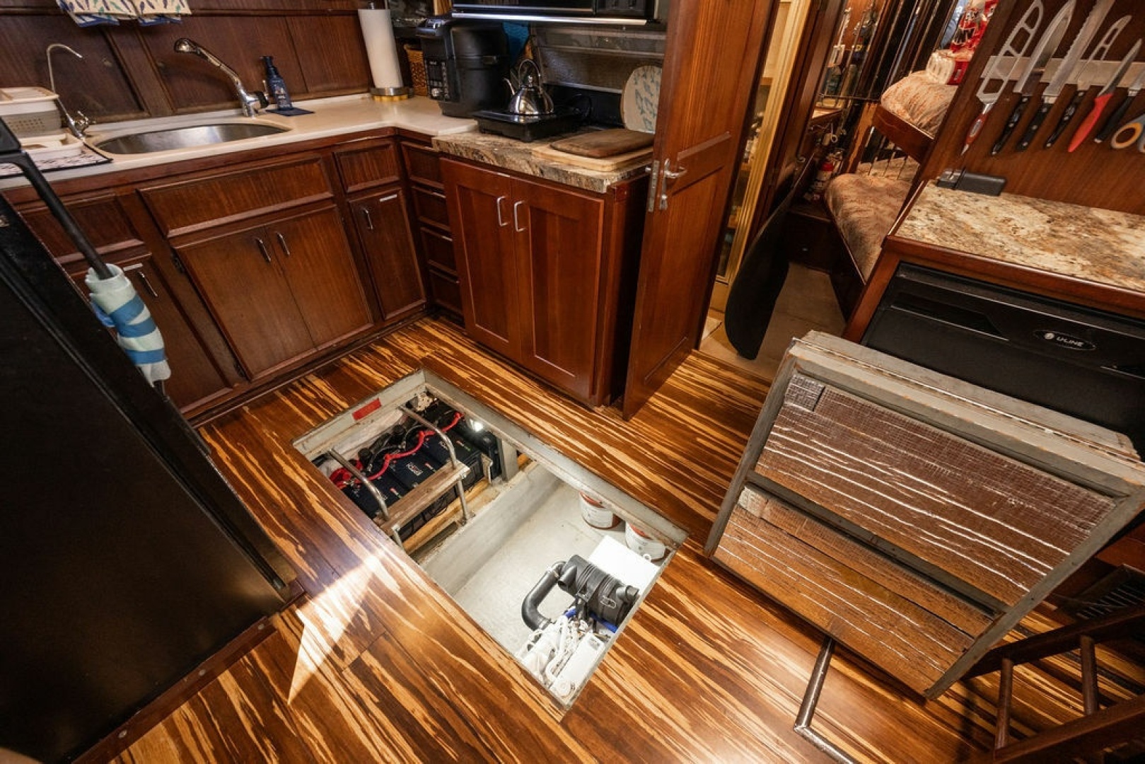 1979 Hatteras 