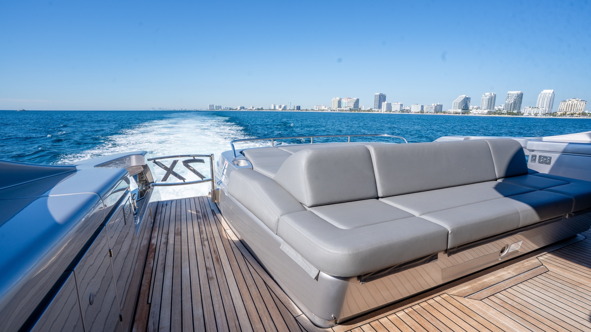 Pershing 7X — NIKI - Photo 27