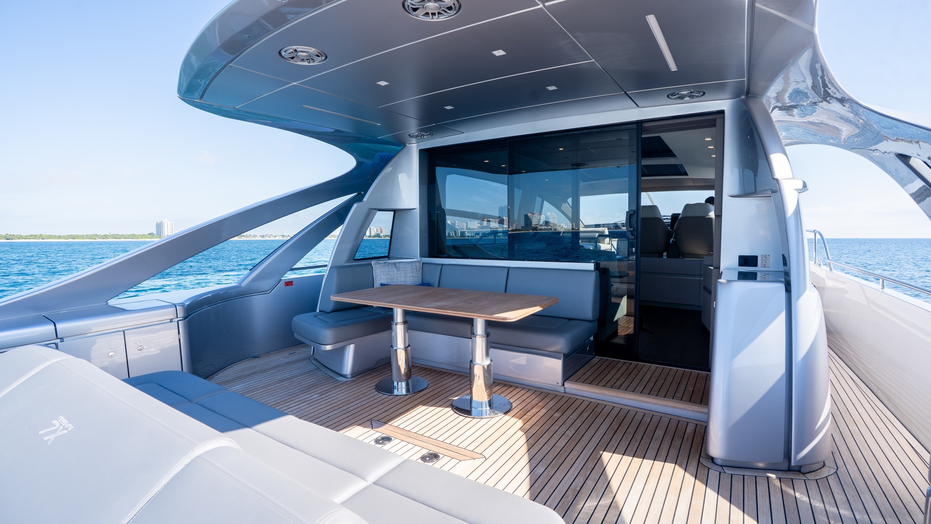 Pershing 7X — NIKI - Photo 22